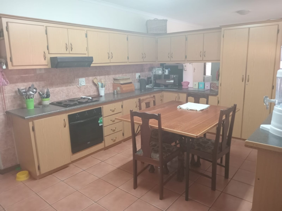 4 Bedroom Property for Sale in Universitas Free State